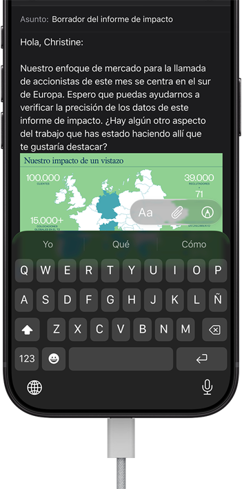 iPhone 18 Pro, negro, conectado a un cargador, pantalla con un email de trabajo en Mail